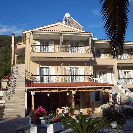 Leonidas Studios *