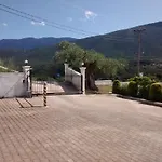 Апартаменты Leonidas Studios